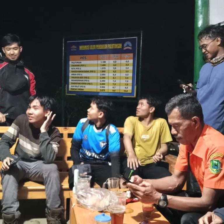 3 Pendaki Yang Tersesat Di Gunung Ciremai Berhasil Diselamatkan