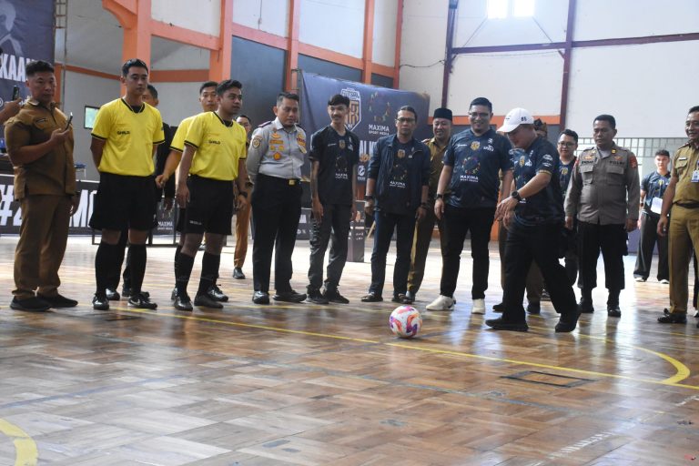 Sebanyak 46 Tim Dari Kategori SMP, SMA Dan Umum Turun Tanding Dalam Turnamen Gempita Futsal Kemerdekaan 2025