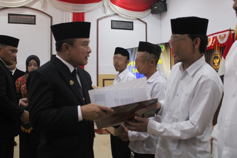 Ratusan Napi Lapas Kelas IIA Kuningan Terima Remisi Di Peringatan HUT RI Ke 80
