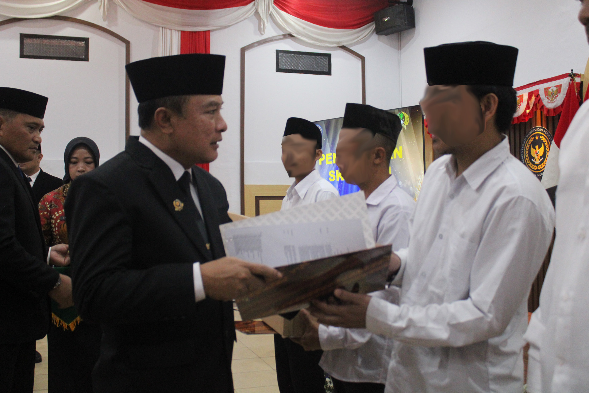 Ratusan Napi Lapas Kelas IIA Kuningan Terima Remisi Di Peringatan HUT RI Ke 80
