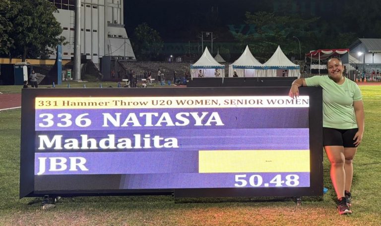 Dalam Senyap Nanat Persembahkan Kembali Medali Emas Lontar Martil Putri Dari Kejurnas Atletik