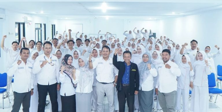 Haru Biru Di Momen Yudisium Mahasiswa Program Studi D3 Keperawatan Fakultas Kesehatan Universitas Sindang Kasih Majalengka