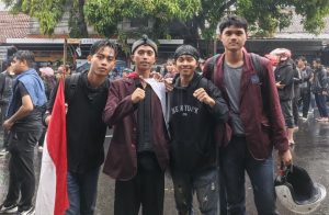Meski Dengan Membawa Semangat Perlawanan Aksi Unjuk Rasa Di KabupatenKuningan Berjalan Kondusif