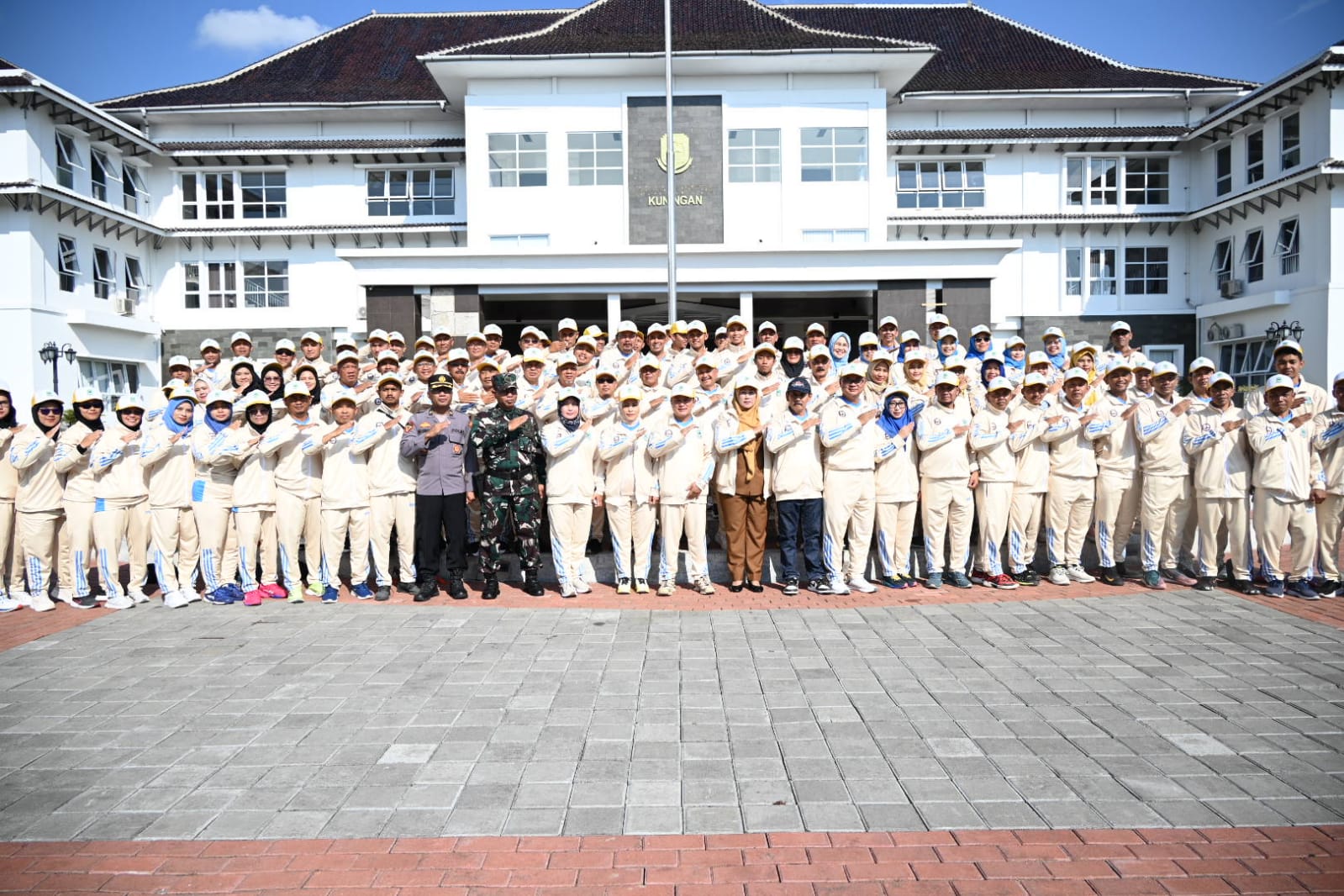 Kontingen Kuningan Siap Berlaga Di Event Porsenitas XII Indramayu Dan Pornas XVII KORPRI 2025 di Palembang