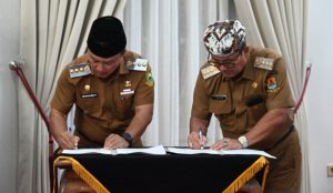 Pemerintah Daerah Kabupaten Kuningan Dan Kabupaten Cirebon Tanda Tangani MoU Perubahan Kerja Sama Pengelolaan Air