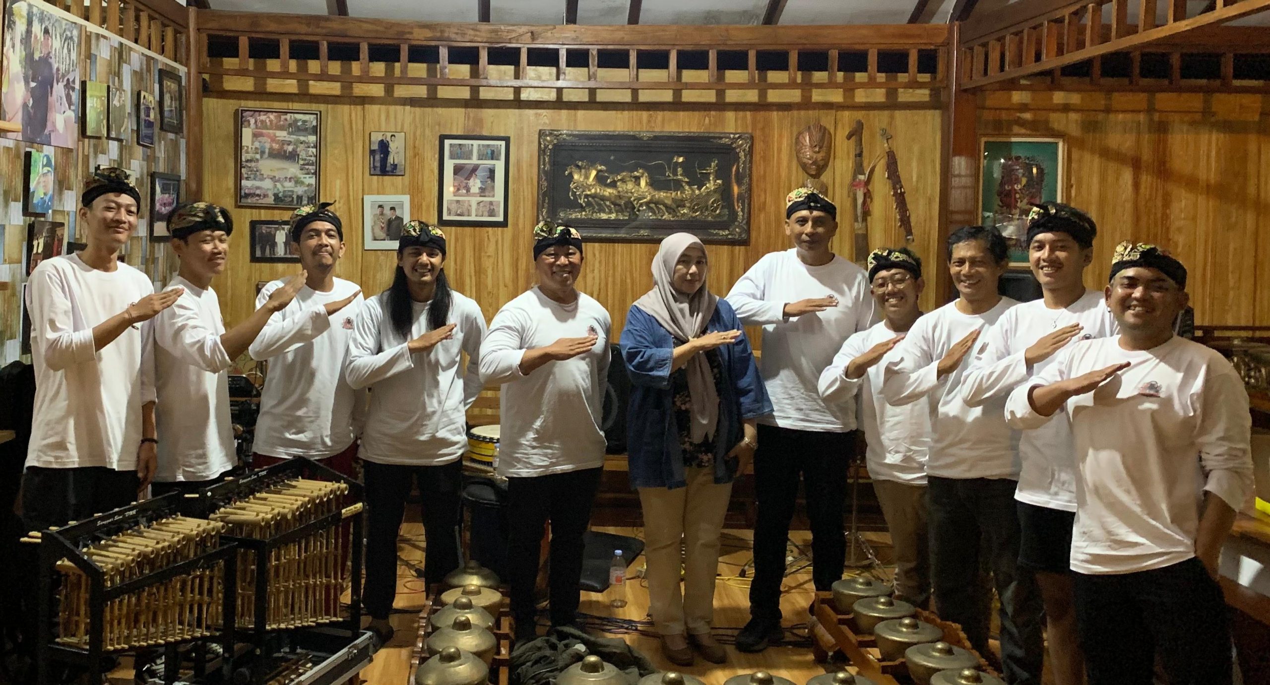 Siap Jadi Duta Kuningan Di Ajang Jabar Etno Festival 2025, Wakil Bupati Tinjau Langsung Latihan Persiapan Sanggar Seni DNR