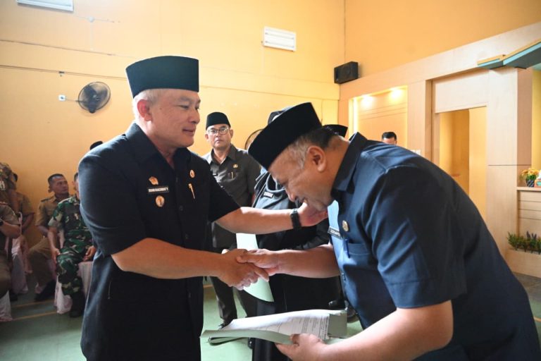 Pemkab Kuningan Lakukan Rotasi Serentak Terhadap 21 Kepala UPTD Puskesmas