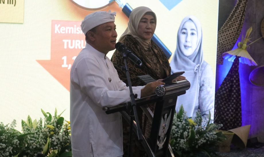 Momentum Evaluasi dan Penguatan Komitmen Pembangunan Dengan Visi Kuningan MELESAT Dalam Ruang Refleksi Satu Tahun Kepemimpinan Dian - Tuti