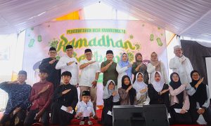 Kepala Keluarga, Anak Yatim dan Berbagai Elemen Masyarakat Terima Kadeudeuh Dari Pemerintah Desa Kramatmulya