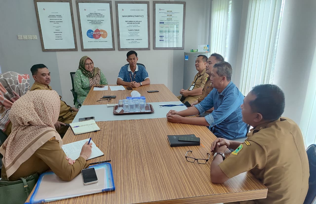 Pastikan Pekerja Telah Terpenuhi Haknya Jelang Idul Fitri 1447 H Disnaker Kuningan Lakukan Monitoring Ke Sejumlah Perusahaan