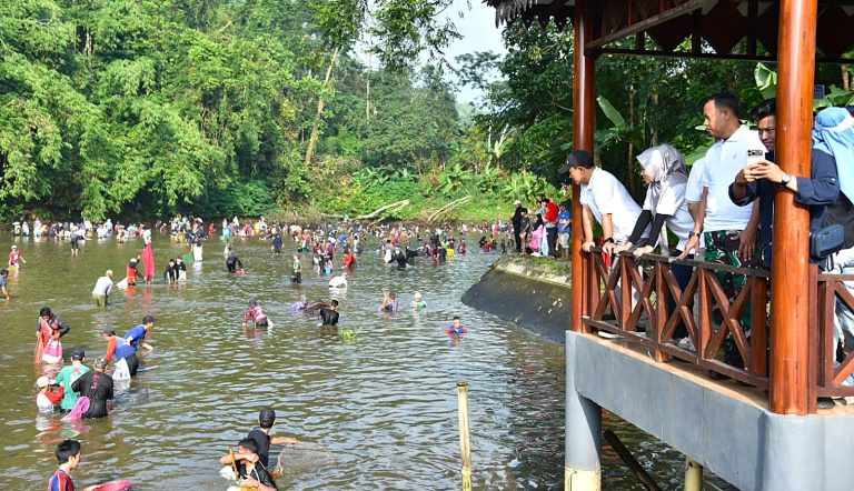 Pesta Rakyat Gobyag Lauk, Hakekat Pelestarian Alam Dalam Ruang Kebersamaan Sambut Hari Kemenangan