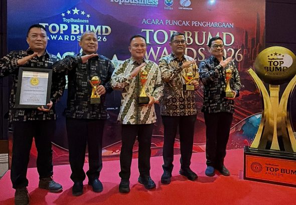 Antarkan Bank Kuningan Capai Predikat Bintang 5 Bupati Dian Raih Anugerah Top Pembina BUMD Awards 2026