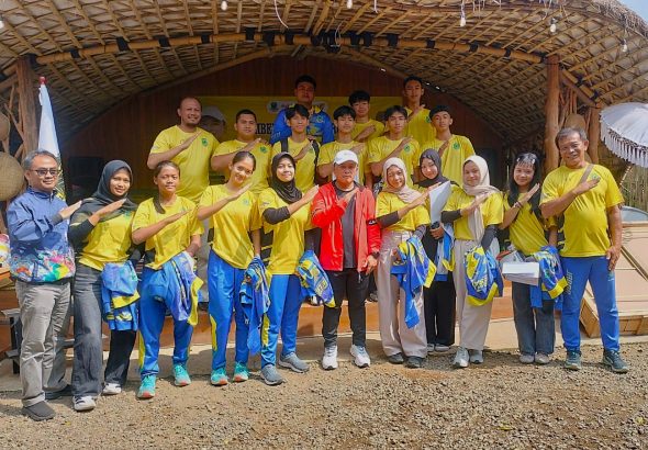 Atlet Peraih Medali Di Event POPDA Jawa Barat ke-IV Tahun 2025 Terima Penghargaan Dari Pemda Kuningan