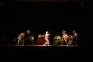 Pertunjukan Seni Kolaboratif Negeri Tanpa Pertanyaan Menjadi Bagian Menu MBG Dengan Sajian Kritik Sosial Pendidikan Yang Reflektif