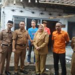 Wabup Tuti Gercep Berikan Bantuan Pada Korban Bencana Rumah Roboh di Kelurahan Purwawinangun, Ini Tanggapan Camat Kuningan