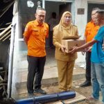 Wabup Tuti Gercep Berikan Bantuan Untuk Korban Rumah Ambruk di Kelurahan Purwawinangun Kuningan