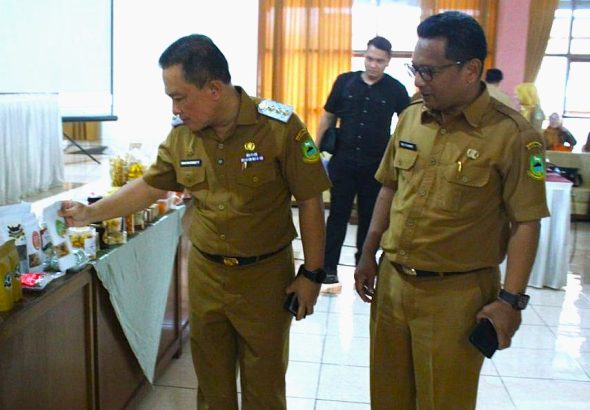 300 Pelaku UMKM Sektor Pangan Kabupaten Kuningan Raih Ilmu Kualitas Produk Sekaligus Sertifikat Produksi Pangan Industri Rumah Tangga