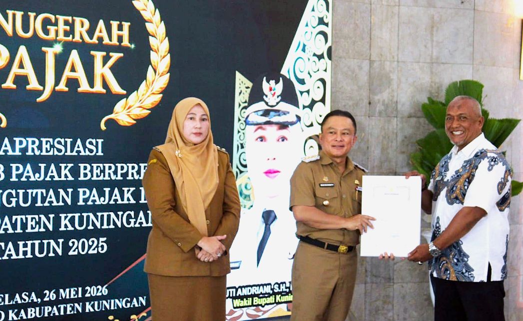 Inilah Deretan Wajib Pajak Berprestasi Dan Merima Penghargaan Dari Bappenda Kuningan