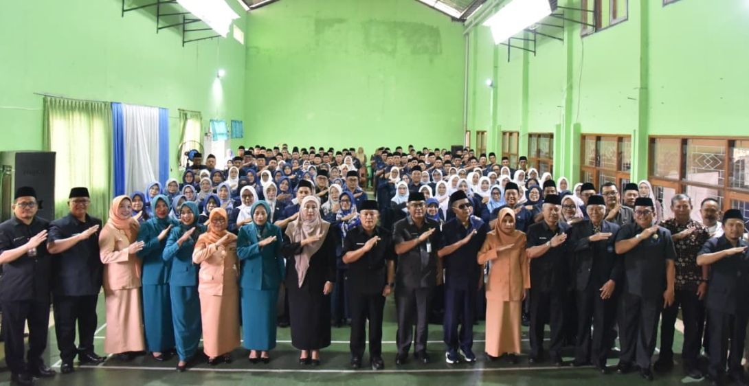 Sebanyak 158 Guru Terima SK Sebagai Kepala Sekolah Jenjang TK, SD dan SMA di Kabupaten Kuningan
