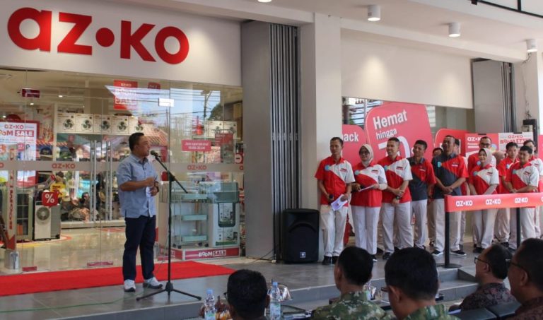 AZKO Buka Gerai Pertama di Kuningan, Serap 80% Tenaga Kerja Lokal