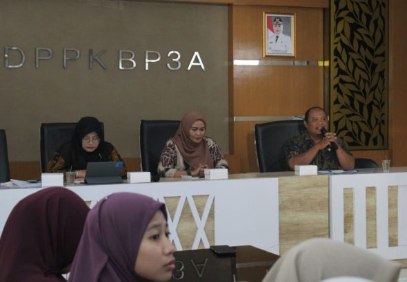 Antisipasi Bagi Perempuan Korban Medsos Dikupas Dalam Bedah Kasus Gelaran DPPKBP3A Kuningan