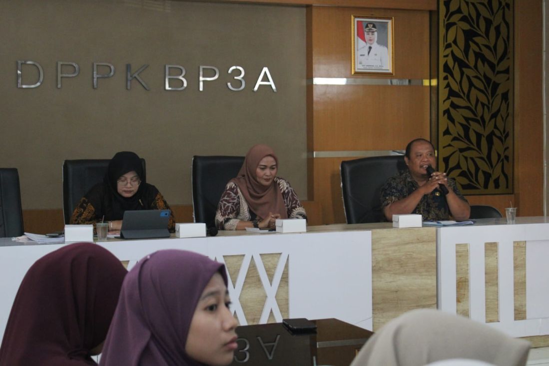 Antisipasi Bagi Perempuan Korban Medsos Dikupas Dalam Bedah Kasus Gelaran DPPKBP3A Kuningan