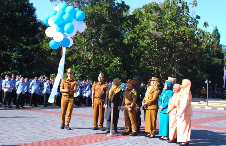 Di Peringatan Harganas ke-33 Bupati Kuningan Soroti Ancaman Gawai dan VUCA bagi Keluarga