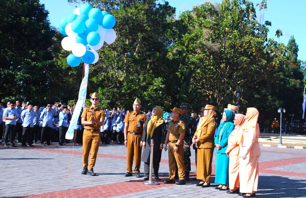 Di Peringatan Harganas ke-33 Bupati Kuningan Soroti Ancaman Gawai dan VUCA bagi Keluarga
