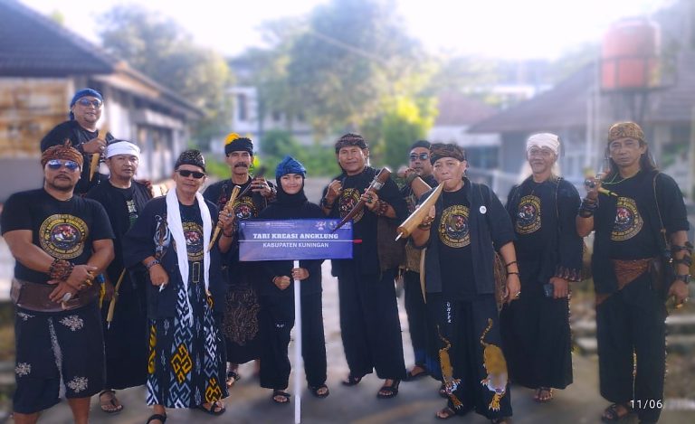 Hadir Wakili Kuningan Dalam Gelaran Galuh Ethnic Carnival 2026, Komunitas Bangkong Sajikan Tari Angklung Bangkong