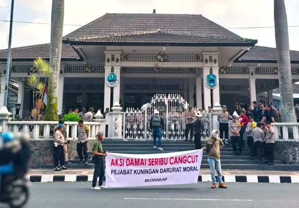 Ngeri, Dalam Aksi Damai Seribu Cangcut Ketua Korakap Beberkan Nama Pejabat Kuningan Yang Tersandung Dugaan Kasus Amoral2