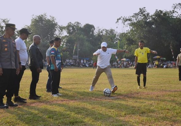 Buka Turnamen Bupati Cup 2026 Zona Ciwaru-Karangkancana