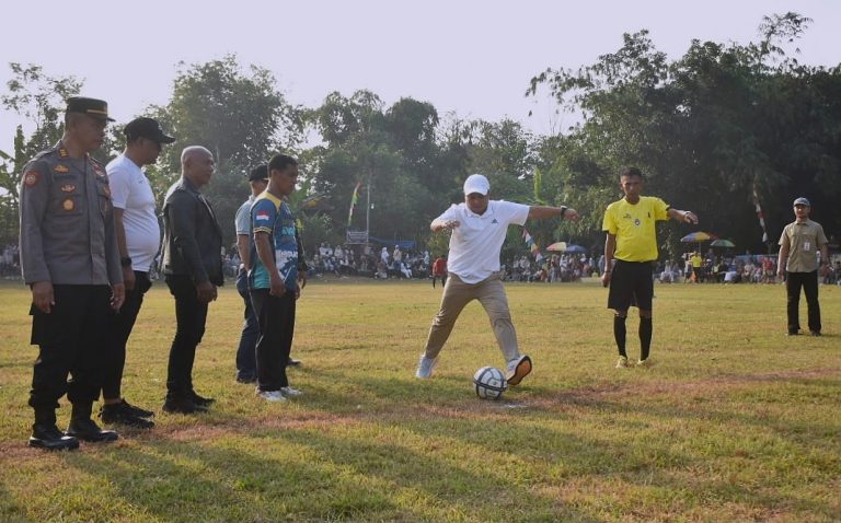 Buka Turnamen Bupati Cup 2026 Zona Ciwaru-Karangkancana