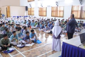 Darurat Judol dan Pinjol Incar Pelajar