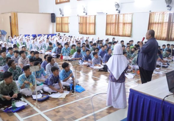 Darurat Judol dan Pinjol Incar Pelajar