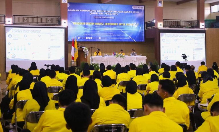 Bupati Kuningan Tegaskan, Jangan Kuliah Hanya untuk Ijazah, Harus Berani Ciptakan Lapangan Kerja