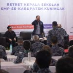 Di Retret Kepala SMP Bupati Kuningan Tegaskan Kepala Sekolah Itu Arsitek Budaya, Bukan Sekadar Manajer Gedung