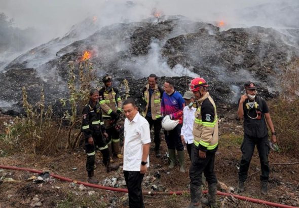 Kebakaran Hebat Landa TPSA Ciniru Kuningan, Bupati Dian Kerahkan Pasukan Gabungan dan Minta Bantuan Provinsi