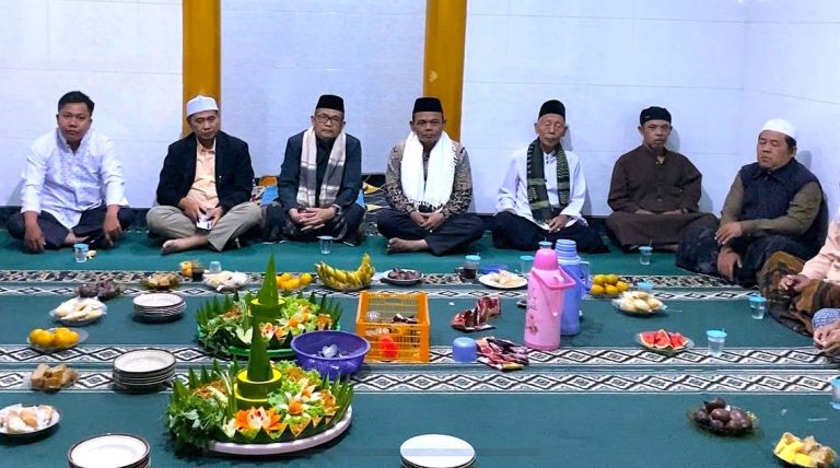 Gotong Royong dan Tradisi Berkat
