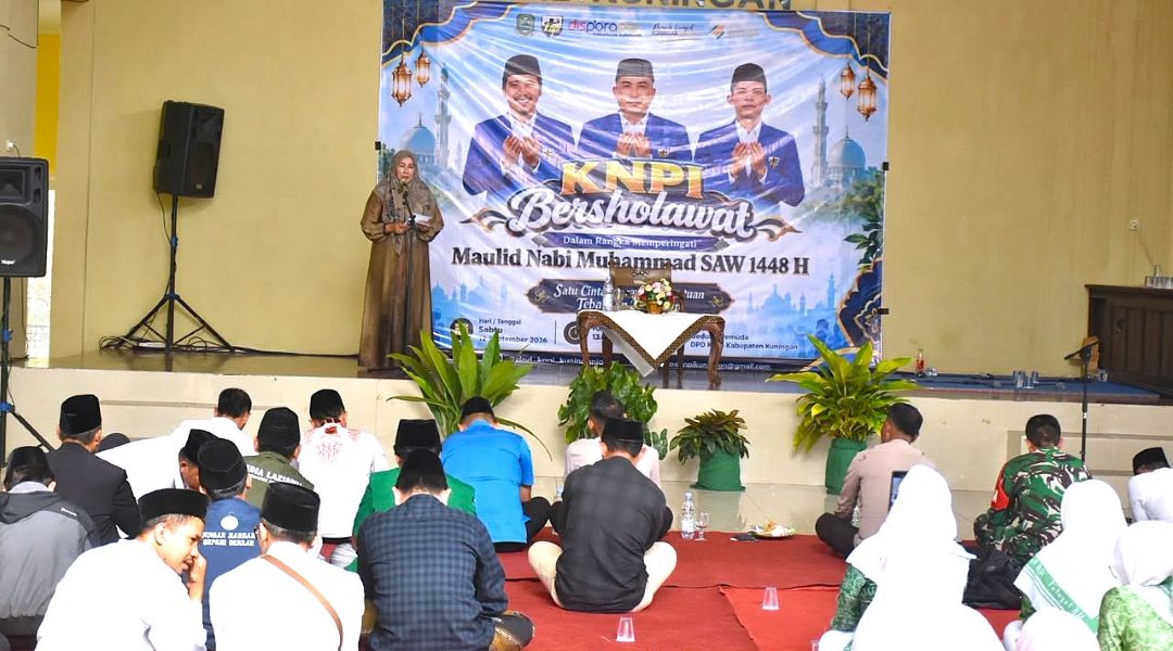 Hadiri Gelaran KNPI Bersholawat, Wabup Kuningan Pesan Pemuda Harus Kuat Akhlak di Tengah Kemajuan Teknologi