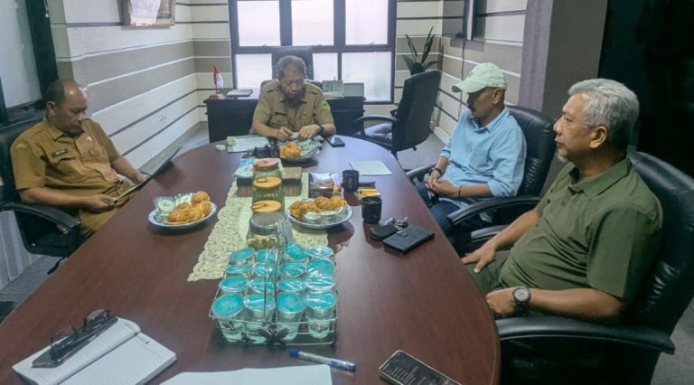 Kejar Verifikasi Liga Nusantara, PESIK Kuningan dan Disporapar Godok Renovasi Stadion Mashud