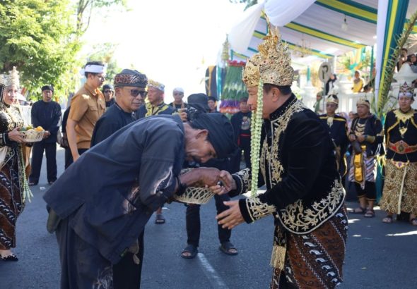 Kemeriahan Tradisi Seba Sapton dan Babarit Warnai Hari Jadi ke-528 Kuningan