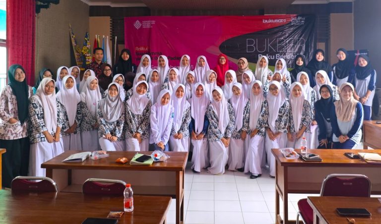 Semarak Sastra Mahardika Hidupkan Sastra di Kuningan